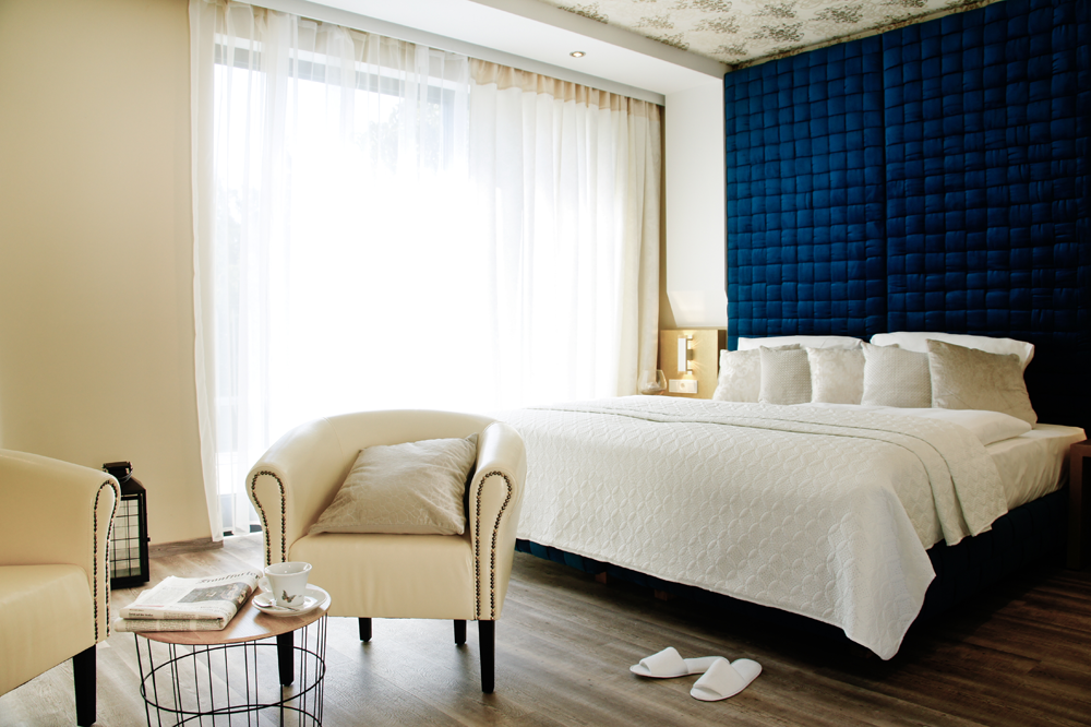 Deluxe Doppelzimmer DDZ Zimmer Bett Komfort Hotel Athen in Kelsterbach